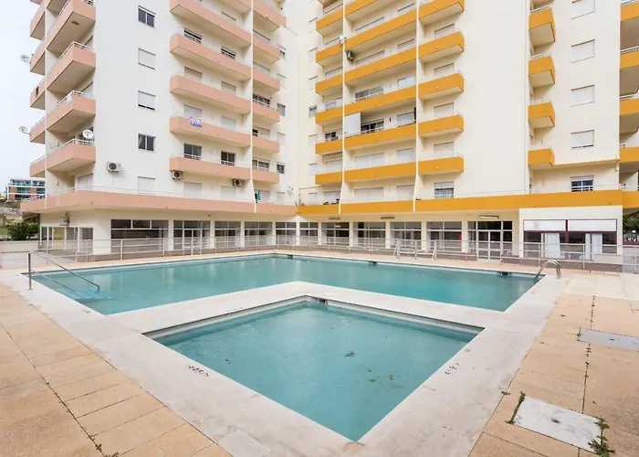 Tres Castles Beach Apartment 3